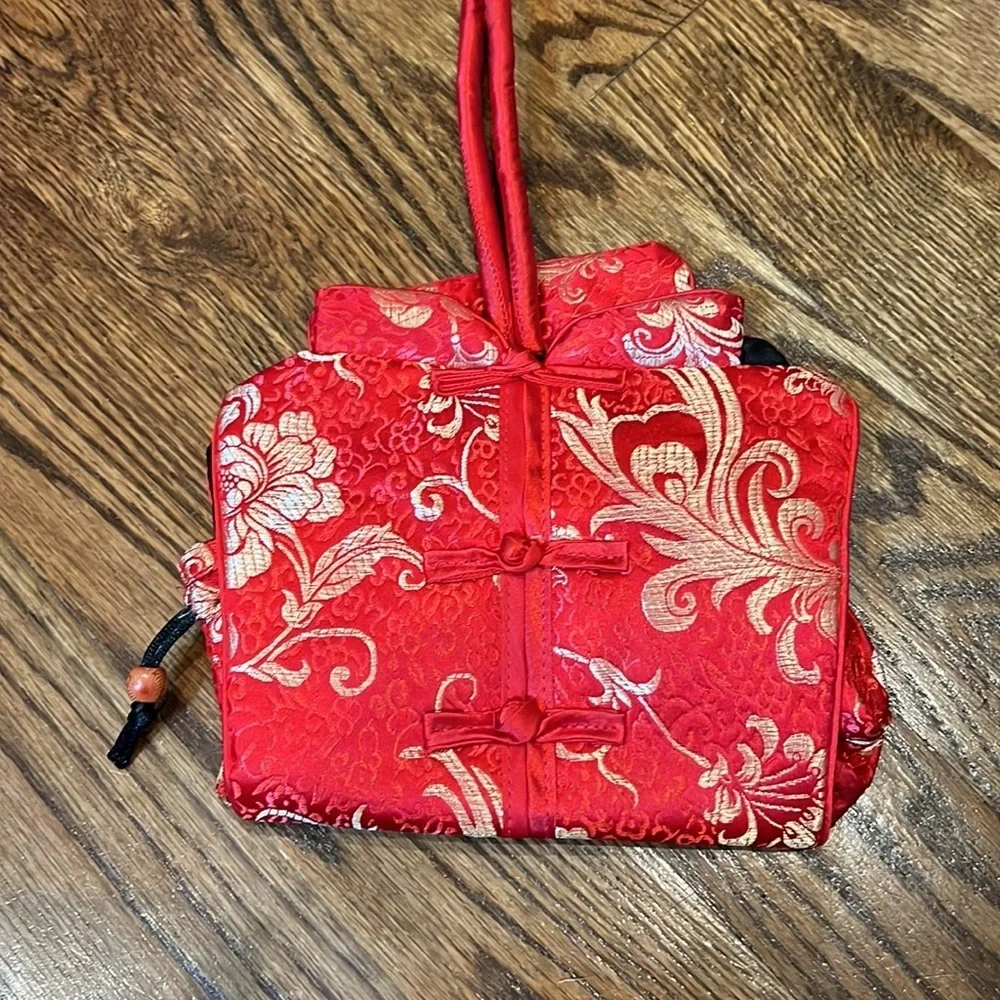 Geisha costume with matching bag
